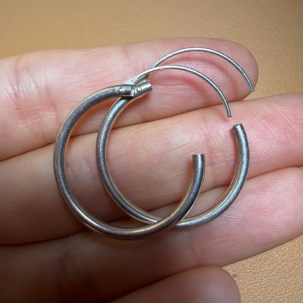 Vintage Silver Toned Hoop Earrings